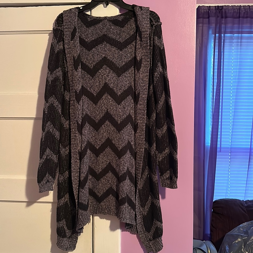 Black cardigan with stripes